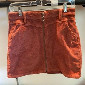 Red mini skirt, with pockets